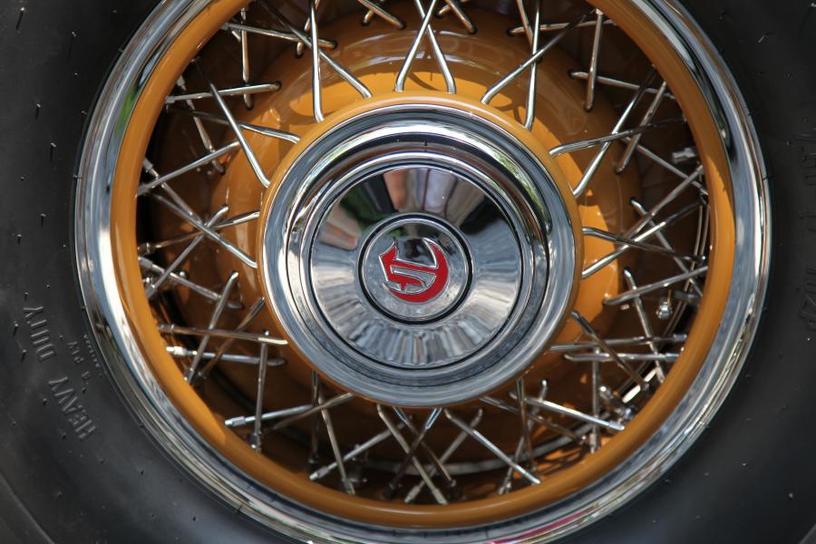  Chrysler CG Imperial Convertible Victoria by Waterhouse 1931 года  (фото 3 из 33)